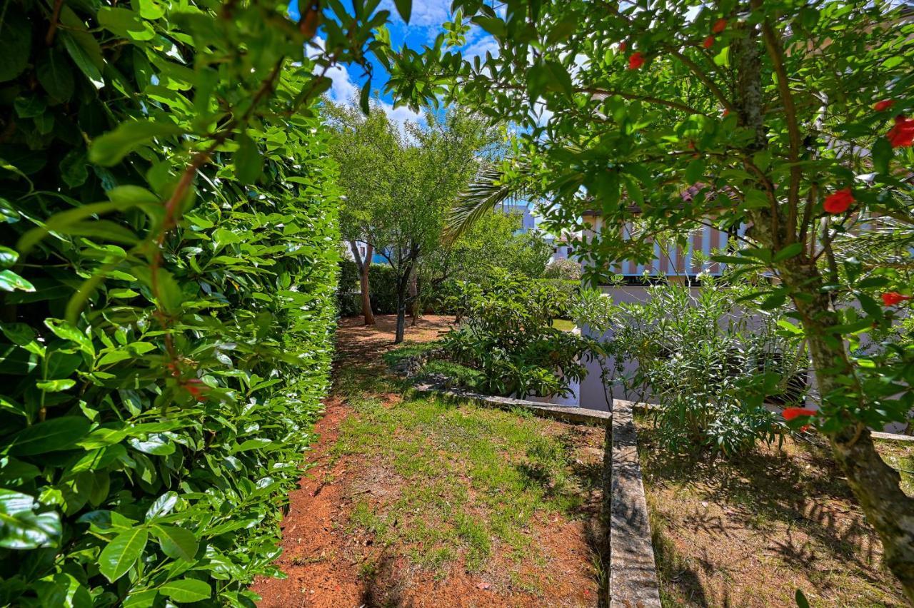 Iby Apartment Pula Exterior foto